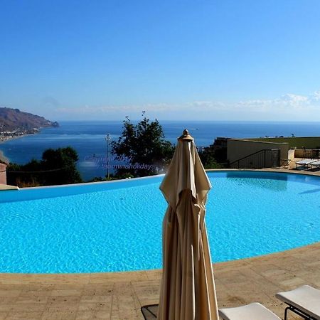 Taormina Bella Vista Apartment In Center With Pool By Taormina Holidays Екстер'єр фото