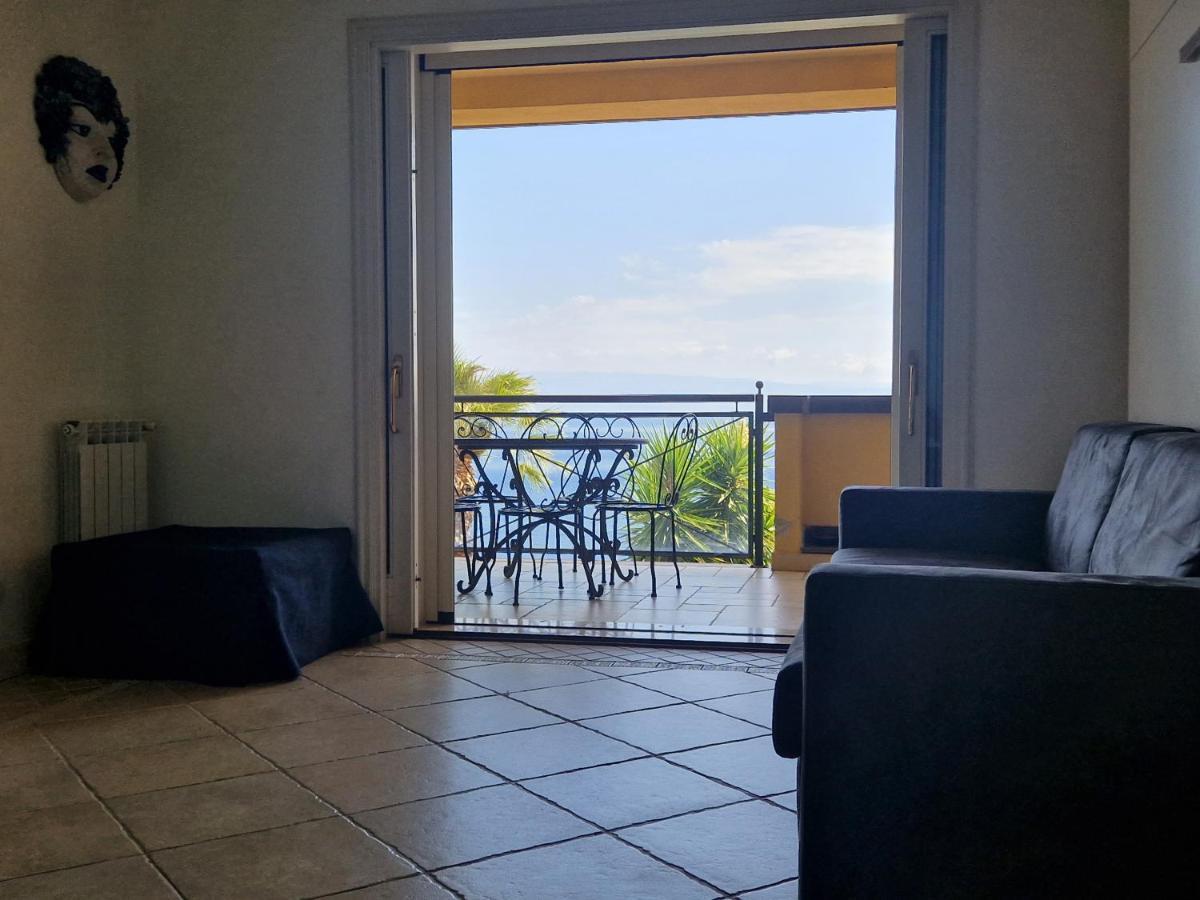 Taormina Bella Vista Apartment In Center With Pool By Taormina Holidays Екстер'єр фото