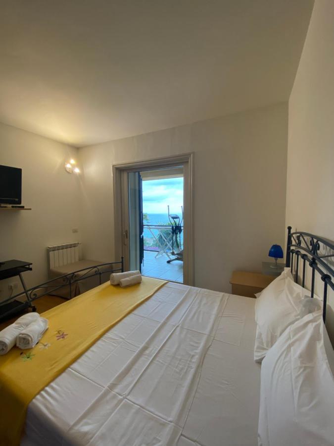 Taormina Bella Vista Apartment In Center With Pool By Taormina Holidays Екстер'єр фото