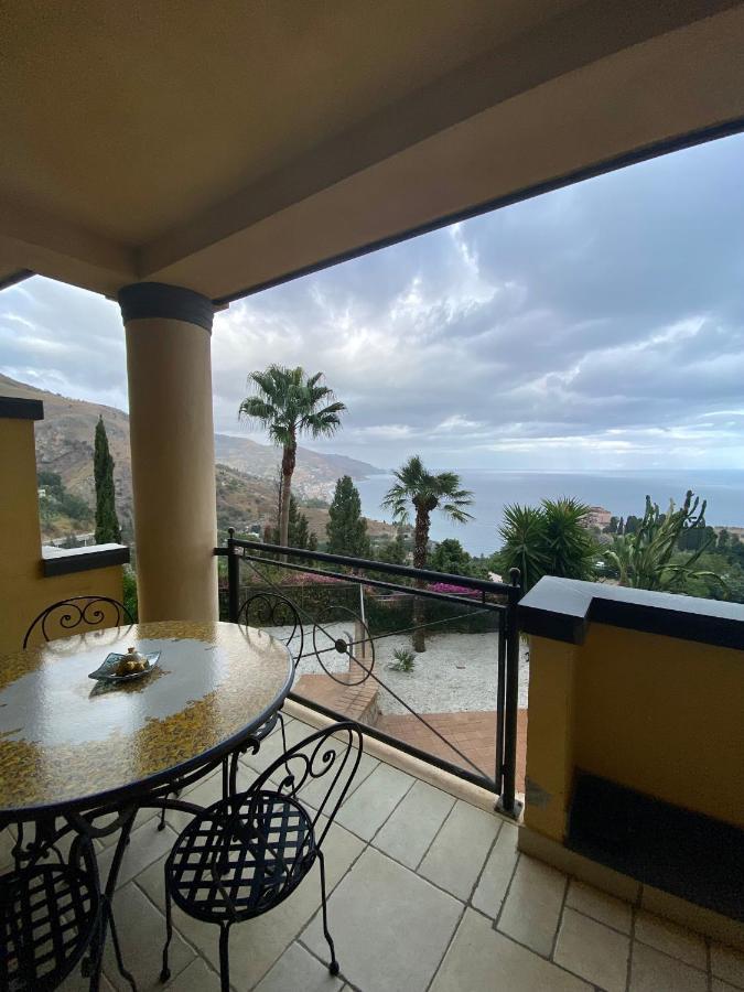 Taormina Bella Vista Apartment In Center With Pool By Taormina Holidays Екстер'єр фото